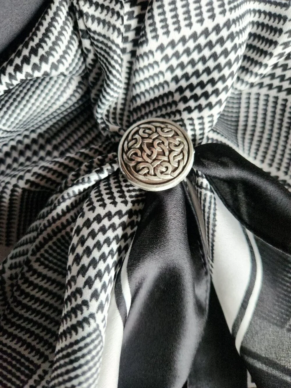 BLACK & White HOUNDSTOOTH Poly-Silk 27” Square SCARF by ORNAMENTS